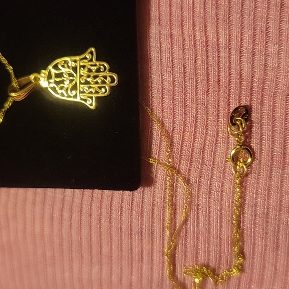 14 k real gold necklace Hamza with 18 inches chine. - Picture 3 of 4